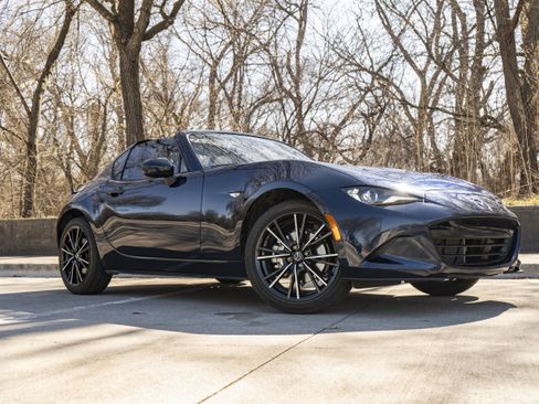 Used 2025 MAZDA MX-5 Miata RF Grand Touring image 46