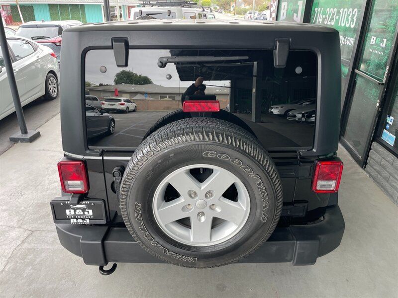 Used 2017 Jeep Wrangler Unlimited Sport w/ Quick Order Package 24S AWD/4WD image 15