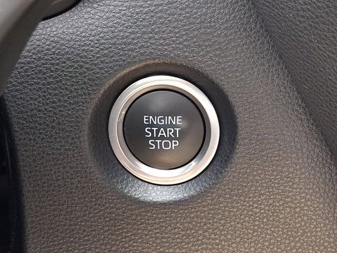 Used 2021 Toyota Corolla LE w/ LE Convenience Package FWD image 24