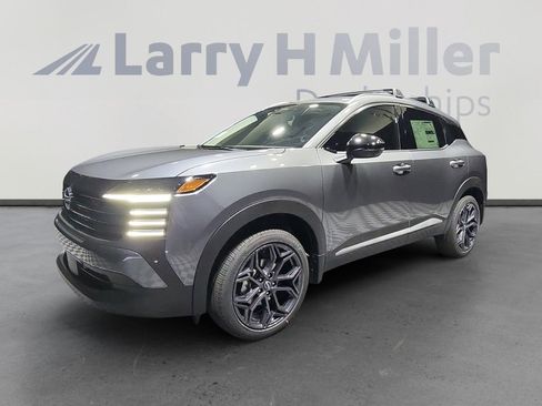 New 2026 Nissan Kicks SR FWD image 1