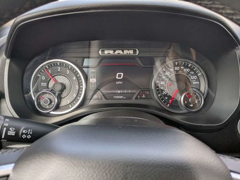 Used 2025 RAM 1500 Big Horn AWD/4WD image 23