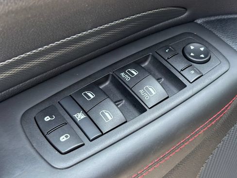 Used 2024 Dodge Durango GT RWD image 28