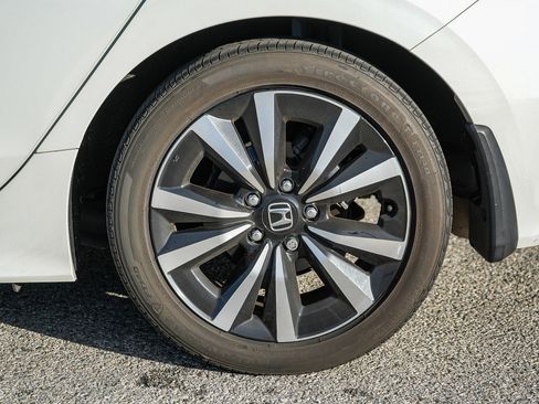 Used 2023 Honda Civic EX image 11