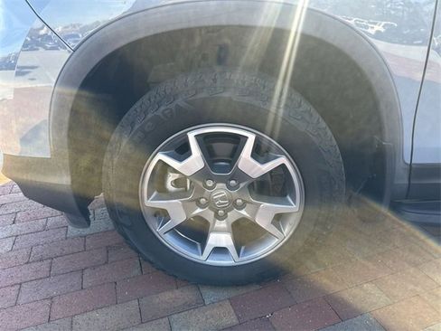 Used 2023 Honda Passport TrailSport image 2