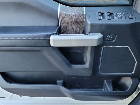 Used 2018 Ford F250 Lariat w/ Lariat Ultimate Package image 27