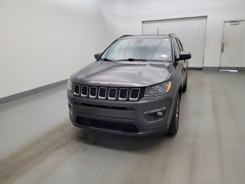 Used 2020 Jeep Compass Latitude FWD image 15