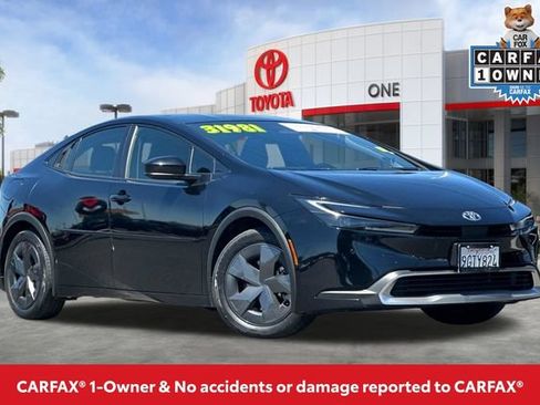 Certified 2023 Toyota Prius Prime FWD image 2