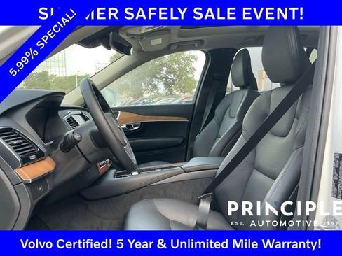 Certified 2024 Volvo XC90 B5 Plus AWD/4WD image 31