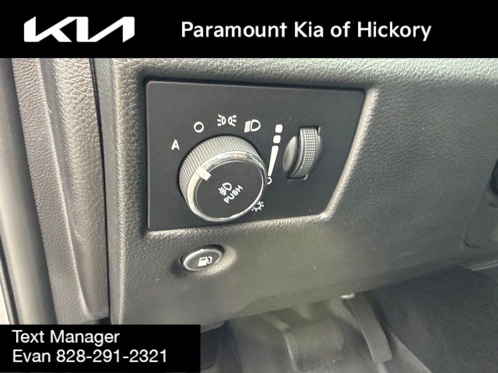 Used 2021 Jeep Grand Cherokee Laredo X AWD/4WD image 18