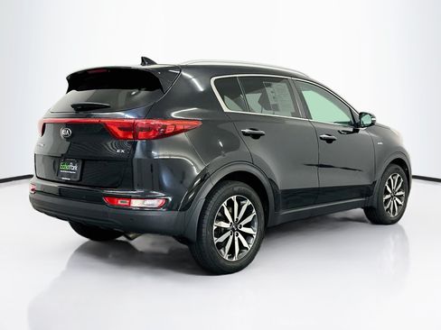 Used 2017 Kia Sportage EX w/ EX Technology Package AWD/4WD image 9