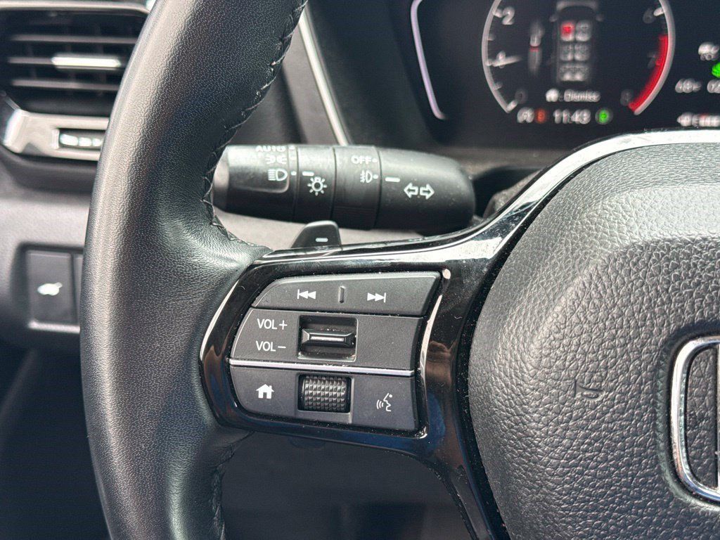 Used 2024 Honda Pilot EX-L image 17