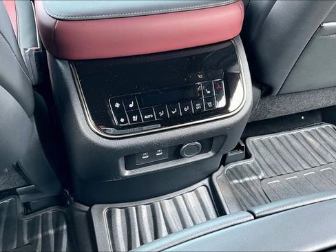 New 2026 INFINITI QX80 Autograph image 34