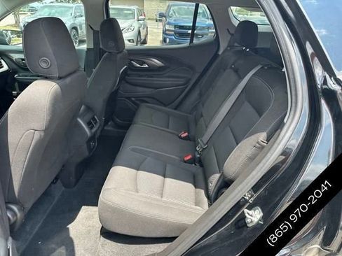 Used 2024 GMC Terrain SLE image 35