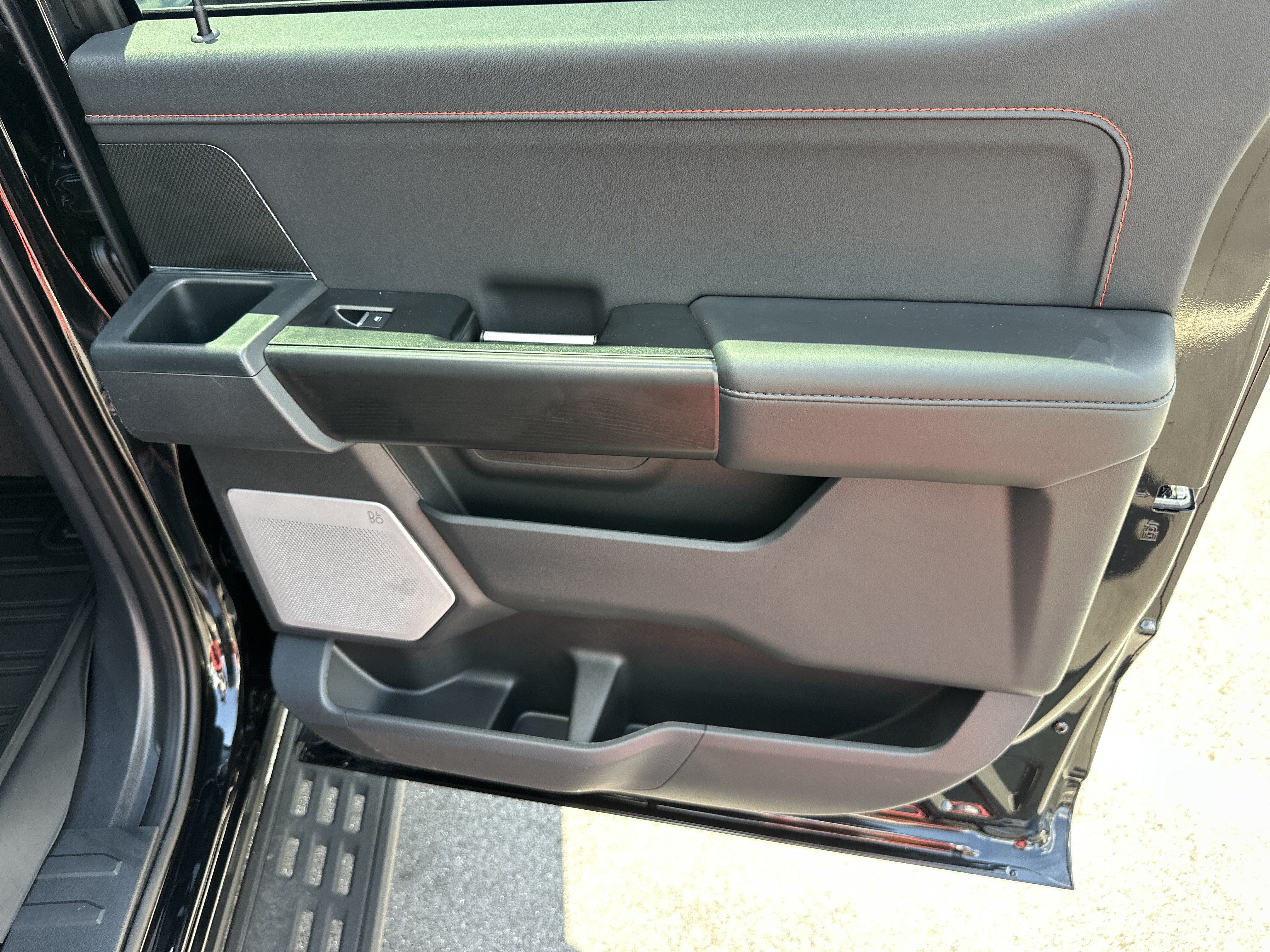 Used 2025 Ford F150 Raptor AWD/4WD image 17