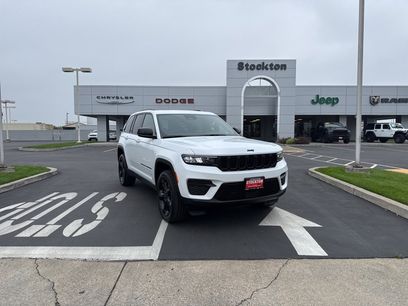 New 2025 Jeep Grand Cherokee Altitude