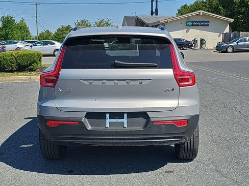 Used 2025 Volvo XC40 B5 Plus AWD/4WD image 14