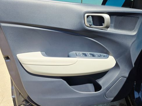 New 2026 Hyundai Venue SEL image 18