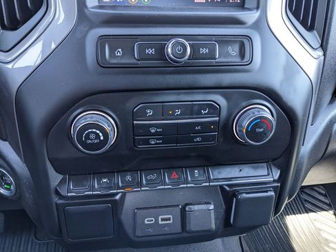 Used 2023 Chevrolet Silverado 1500 Custom image 34