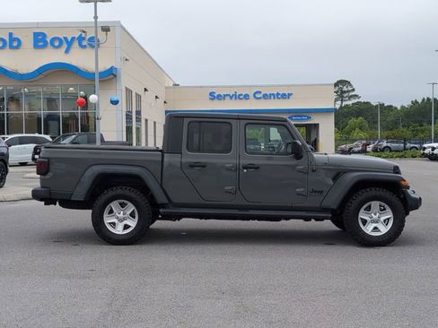 Used 2020 Jeep Gladiator Sport w/ Quick Order Package 24S AWD/4WD image 2