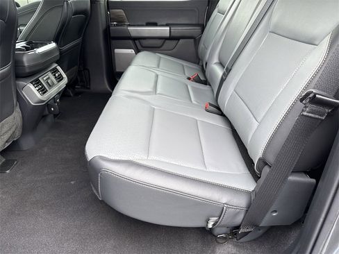 Used 2024 Ford F150 Lightning Lariat image 21