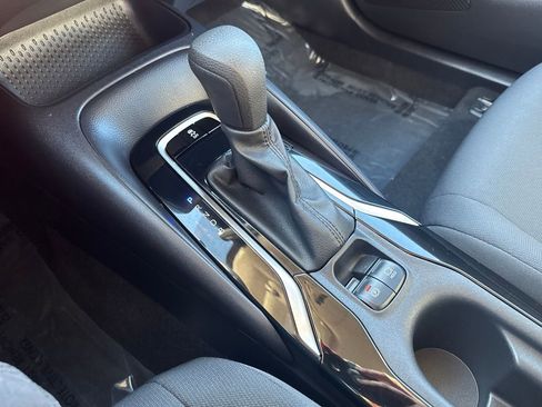 Used 2022 Toyota Corolla LE image 26