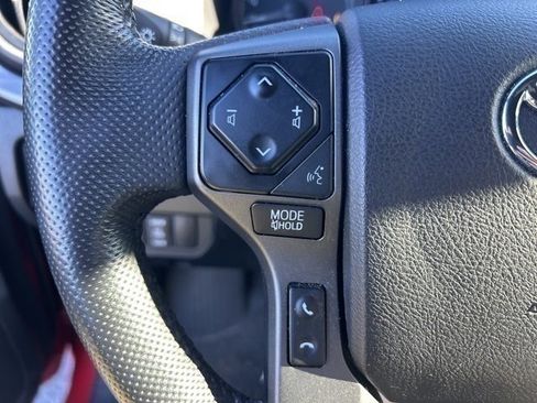 Used 2021 Toyota Tacoma TRD Sport image 14