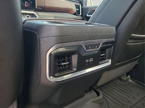 Used 2025 GMC Sierra 1500 Denali Ultimate AWD/4WD image 12
