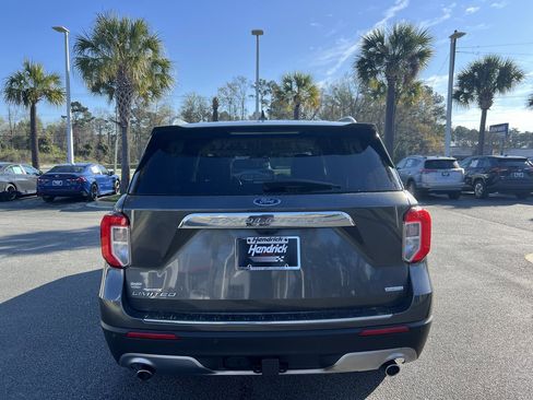 Used 2020 Ford Explorer Limited w/ Class III Trailer Tow Package image 9