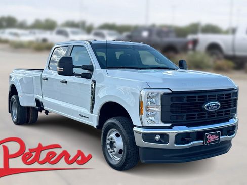 Used 2025 Ford F350 XL AWD/4WD image 1