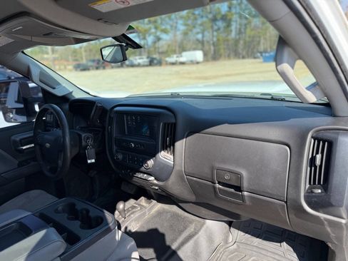 Used 2018 Chevrolet Silverado 2500 W/T w/ WT Convenience Package image 14