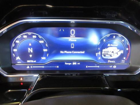 Used 2024 Chevrolet Silverado 2500 LT image 17