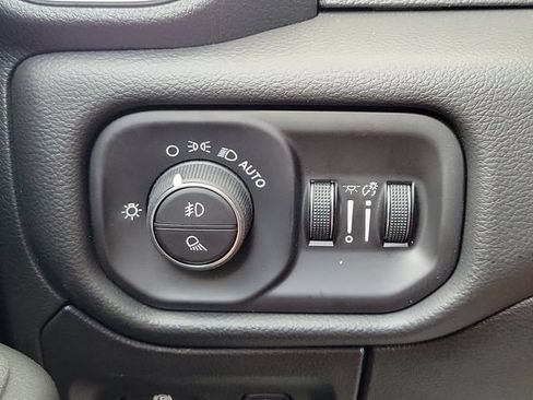 New 2026 RAM 1500 Big Horn AWD/4WD image 24