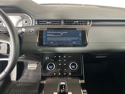 Used 2023 Land Rover Range Rover Evoque R-Dynamic SE AWD/4WD image 28