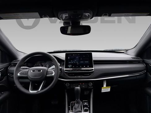 New 2026 Jeep Compass Latitude image 3