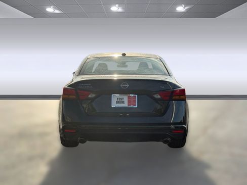 New 2025 Nissan Altima 2.5 SL image 9
