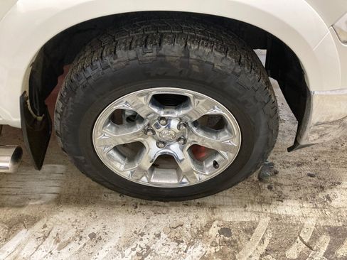 Used 2018 RAM 1500 Laramie w/ Convenience Group image 14