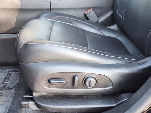 Used 2019 GMC Acadia SLT image 31