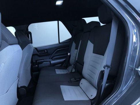 Certified 2025 Toyota 4Runner TRD Off-Road image 20