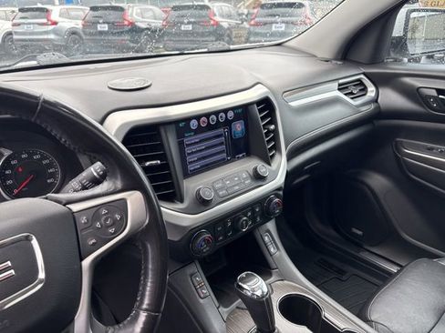 Used 2018 GMC Acadia SLT AWD/4WD image 13