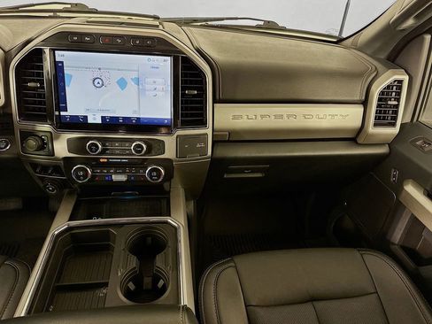 Used 2022 Ford F250 Lariat w/ Lariat Ultimate Package image 27