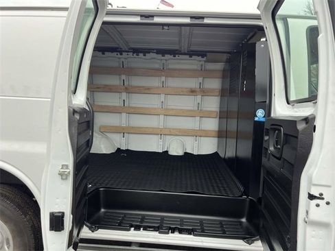 Certified 2024 Chevrolet Express 2500 w/ Driver Convenience Package image 7