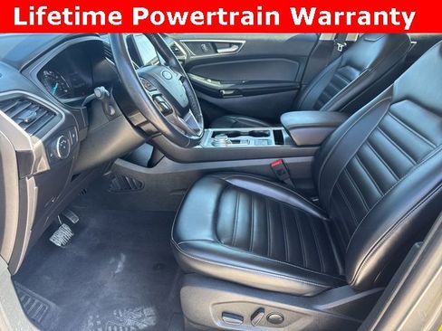 Used 2022 Ford Edge SEL image 2