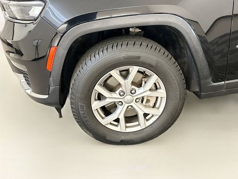 Used 2021 Jeep Grand Cherokee L Limited AWD/4WD image 11