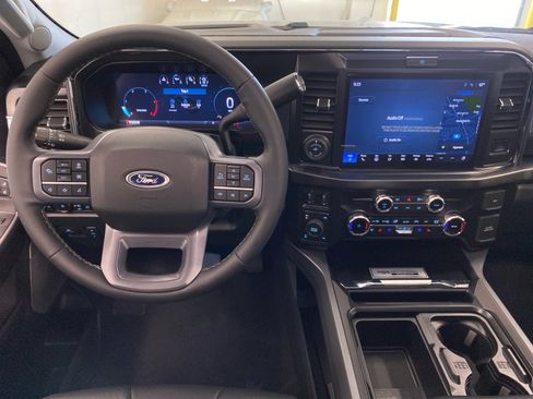 New 2026 Ford F250 Lariat w/ Black Appearance Package AWD/4WD image 14
