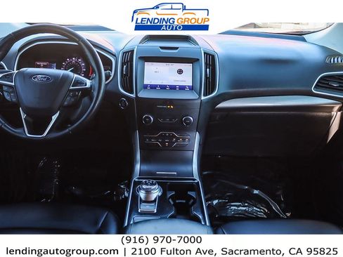 Used 2020 Ford Edge SEL image 11