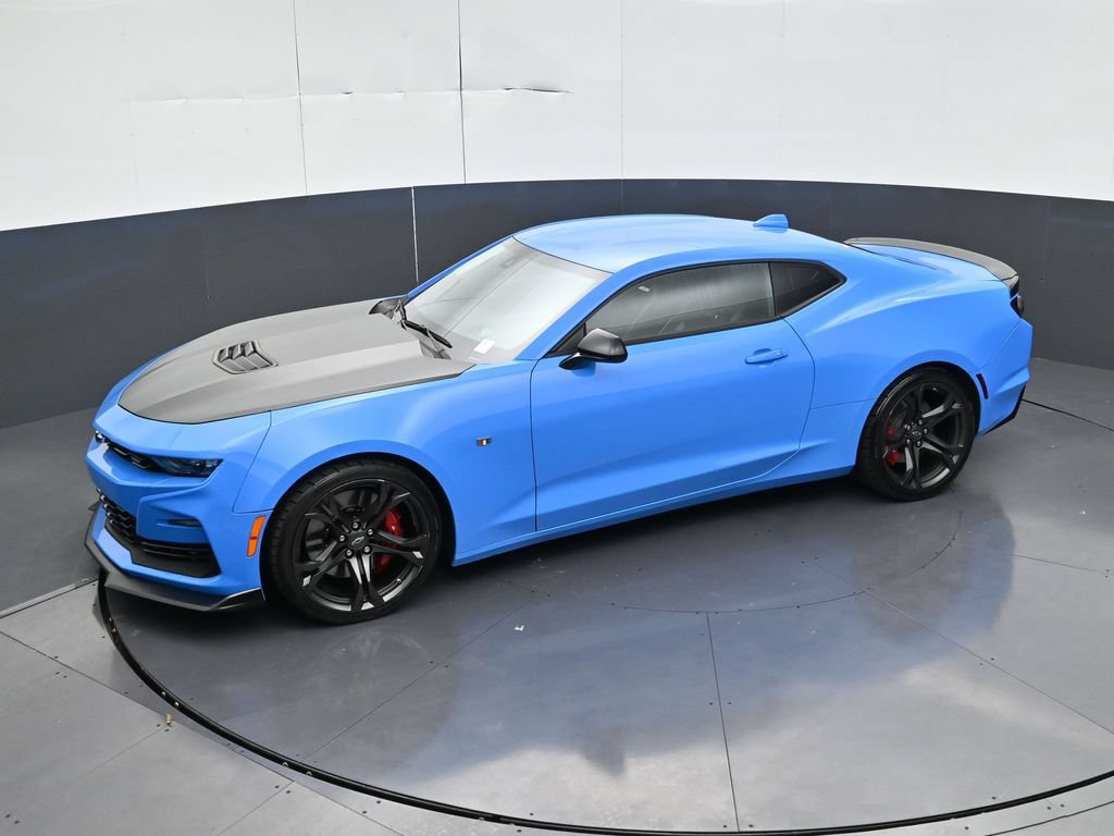 Used 2023 Chevrolet Camaro SS RWD image 9