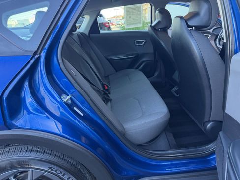 Used 2025 Kia K4 LXS image 38