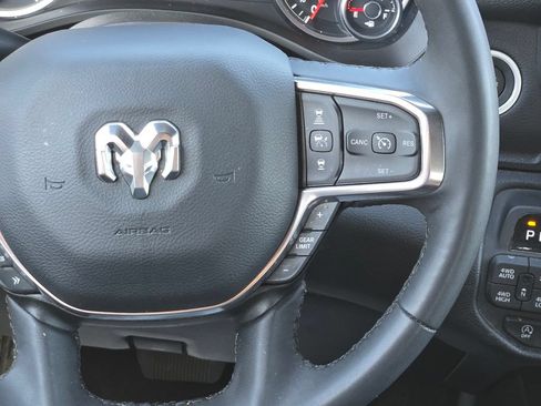 Used 2025 RAM 1500 Laramie AWD/4WD image 16