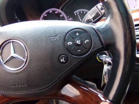 Used 2013 Mercedes-Benz S 550 4MATIC image 59
