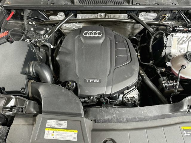 Used 2020 Audi Q5 2.0T Titanium Premium Plus AWD/4WD image 23